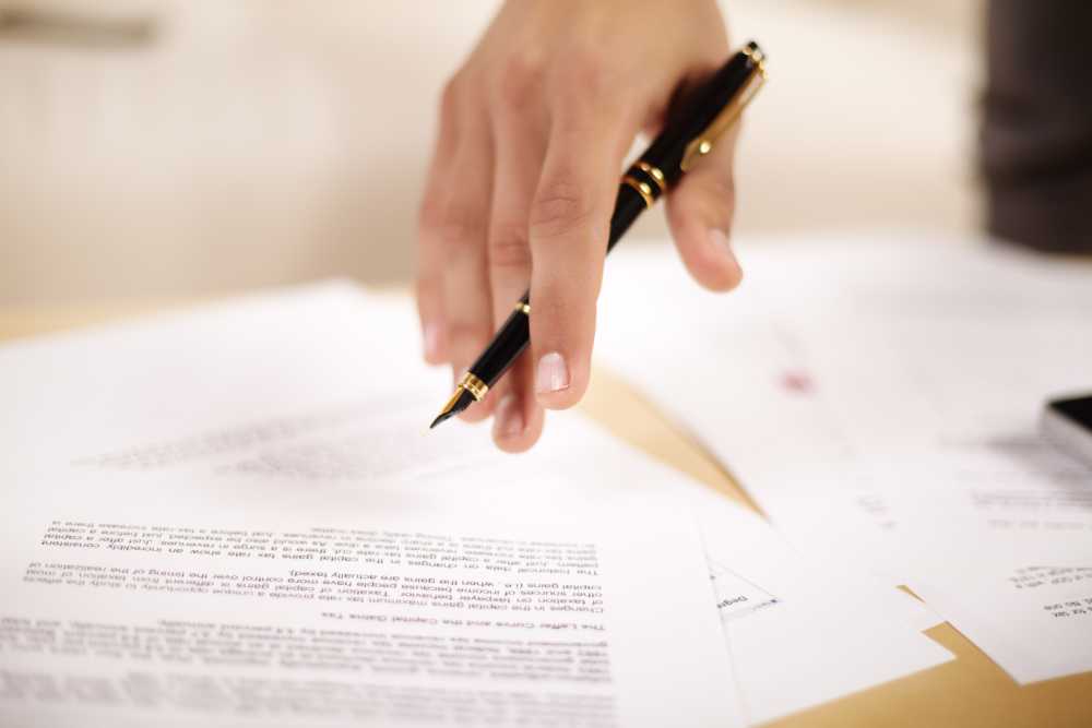 Unterlagen auf einem Schreibtisch